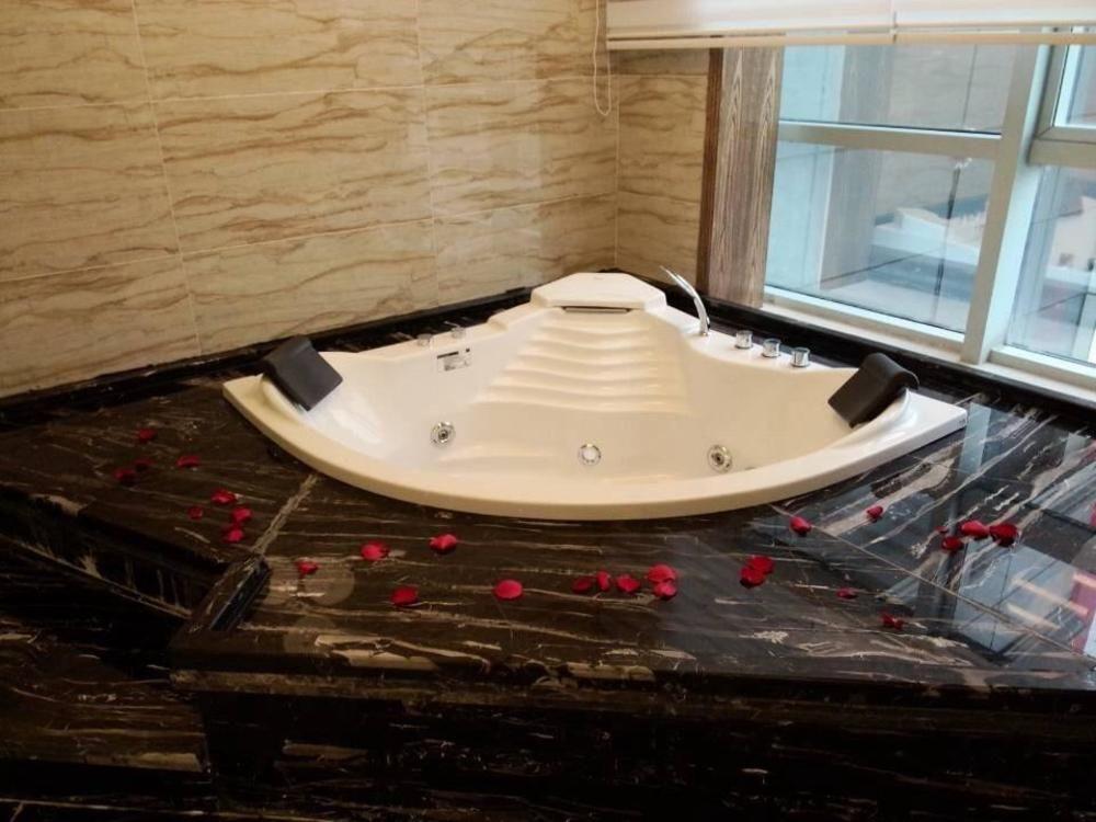 CTU Chengdu Hello Hotel מראה חיצוני תמונה
